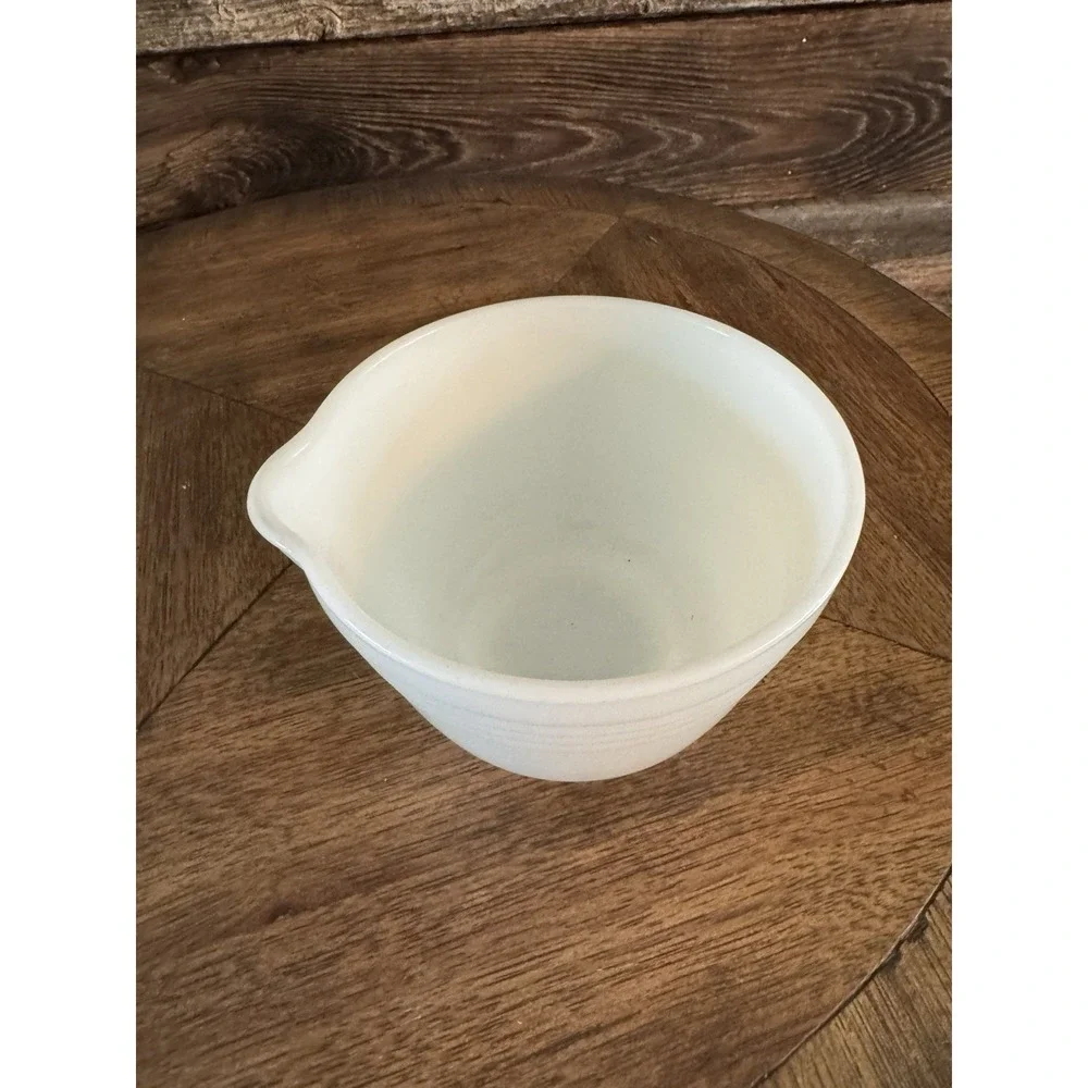 Vintage Pyrex Hamilton Beach White Milk Glass Ring Mixing Bowl With Spout